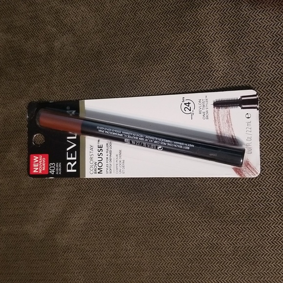 Revlon colorstay brow mousse styles for a fuller softly defined look - Picture 3 of 17